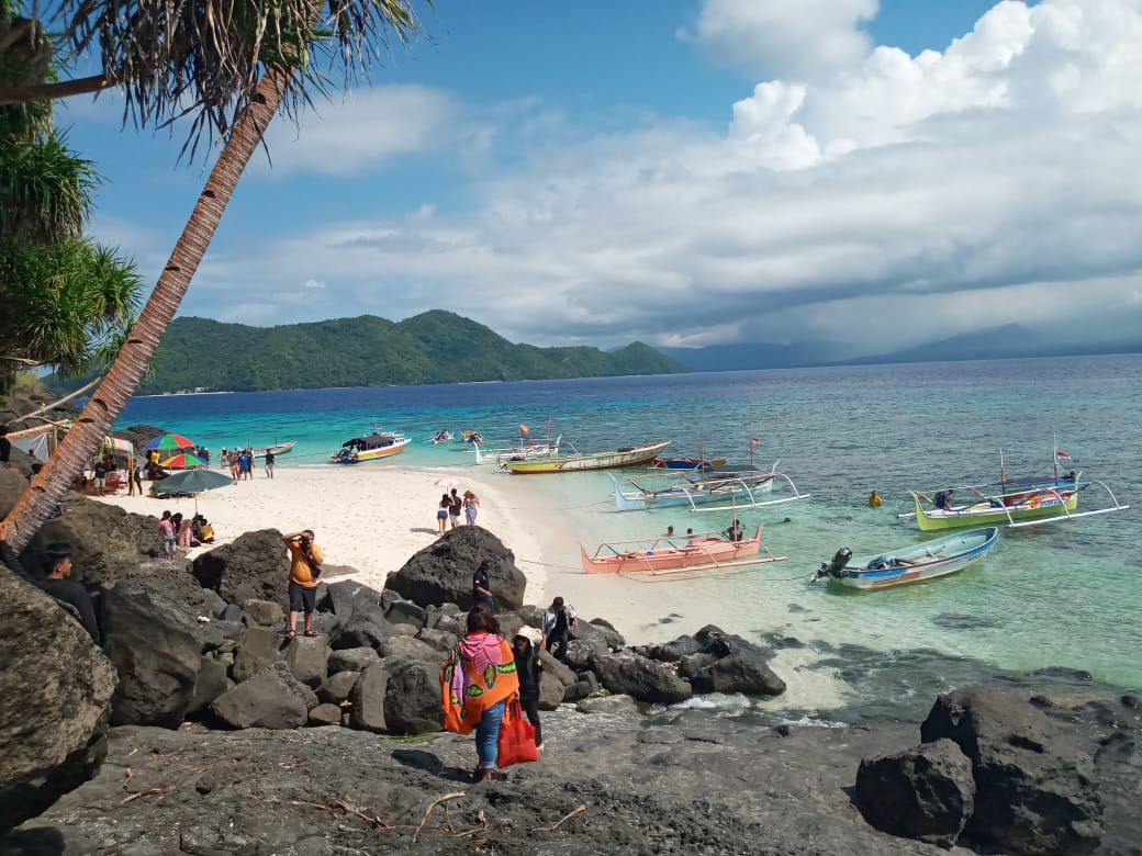 Thumbnail Package Tour To Nusa Tabukan Island Sangihe 3 Days 2 night (fullboard)